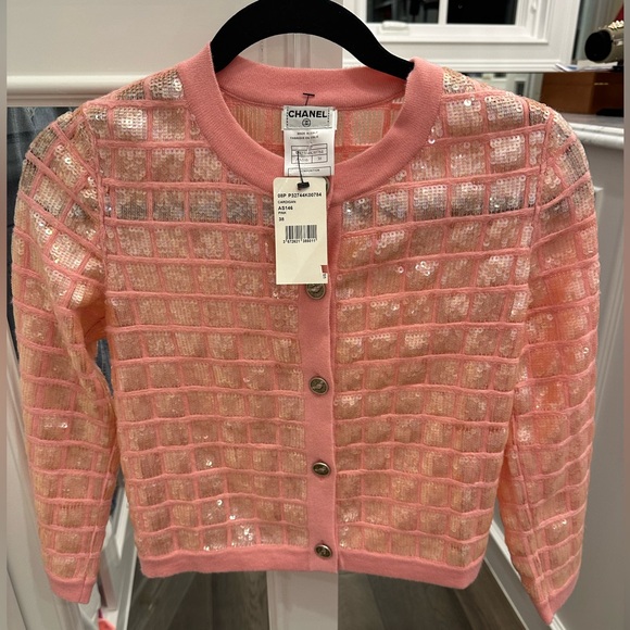 100% Cashmere
Combo: 100% Polyester
COLLECTORS ITEM - SIGNATURE CHANEL 38 - Picture 10 of 12